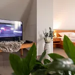 Am Ludwigskanal Hotel