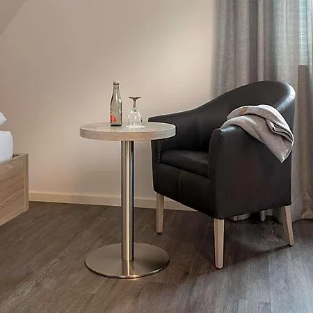 Am Ludwigskanal Hotel